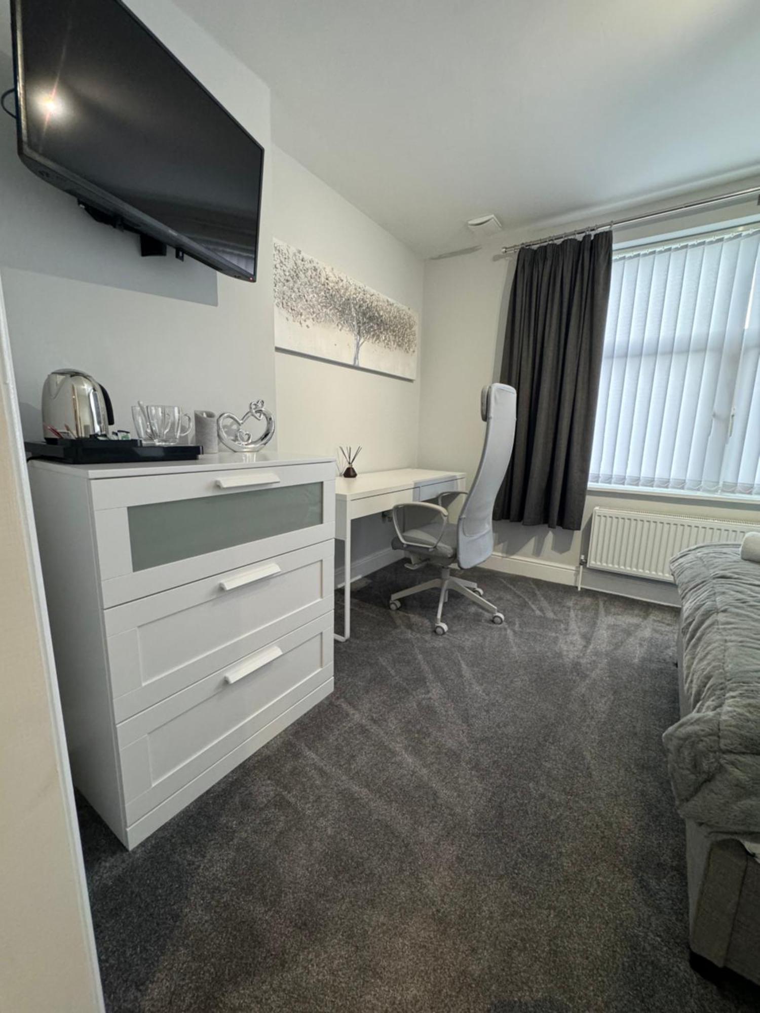Hotel Lymm Living Warrington  Exterior foto